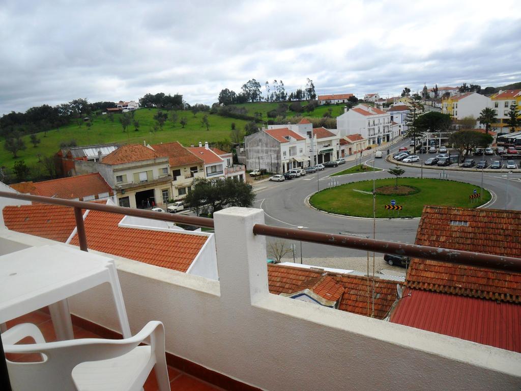 Apartamentos Bau-Doce Cercal do Alentejo Стая снимка